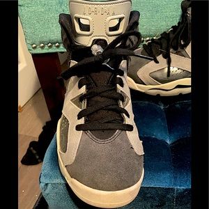 Jordan Chrome size 6.5 boys pd $ 250 asking $150